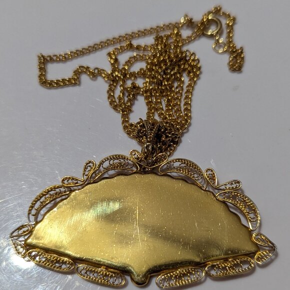 Vintage Gold-Tone Damascene-Style Pendant Necklace - Picture 3 of 3